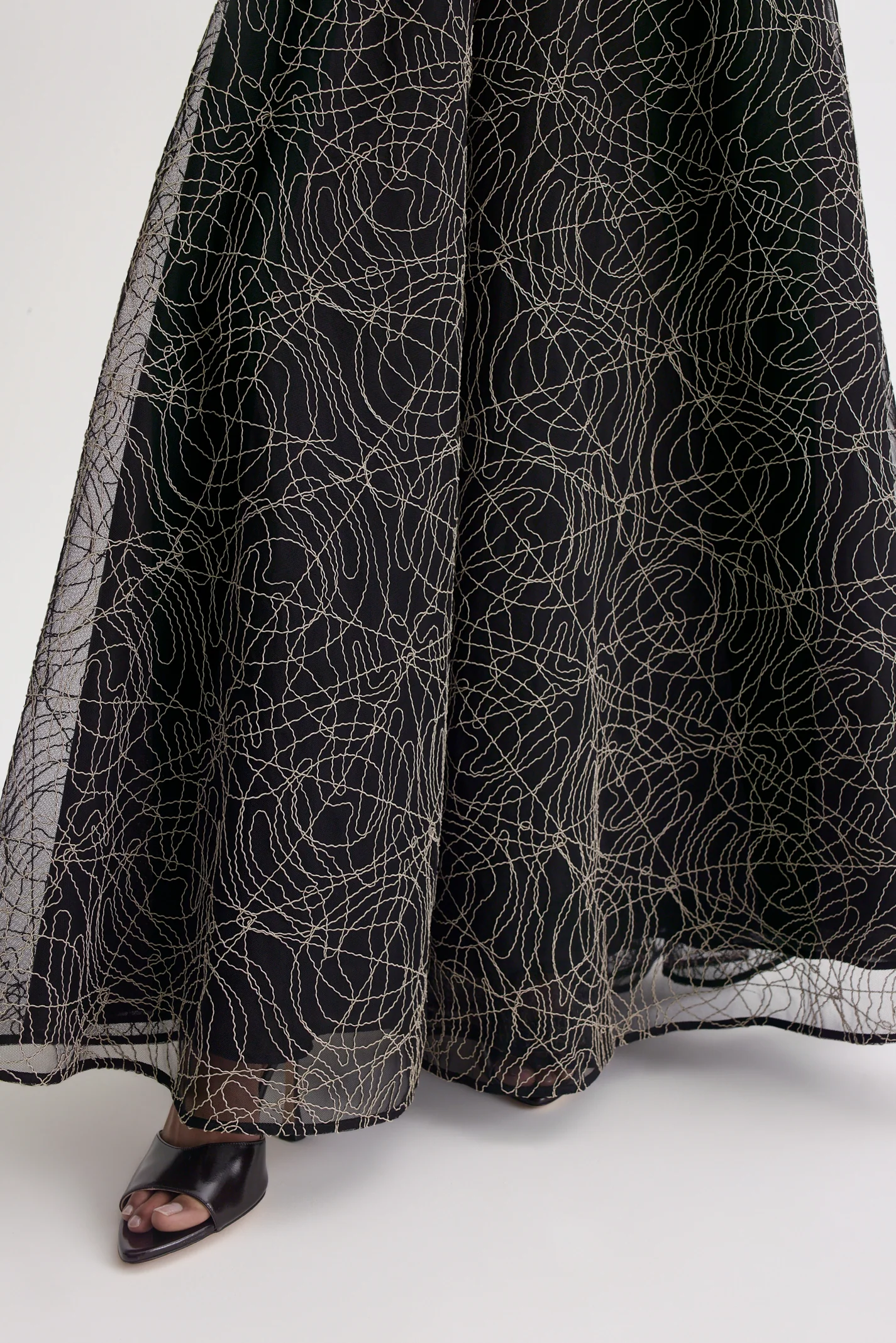 CORNELLI GATHERED GOWN - Image 7