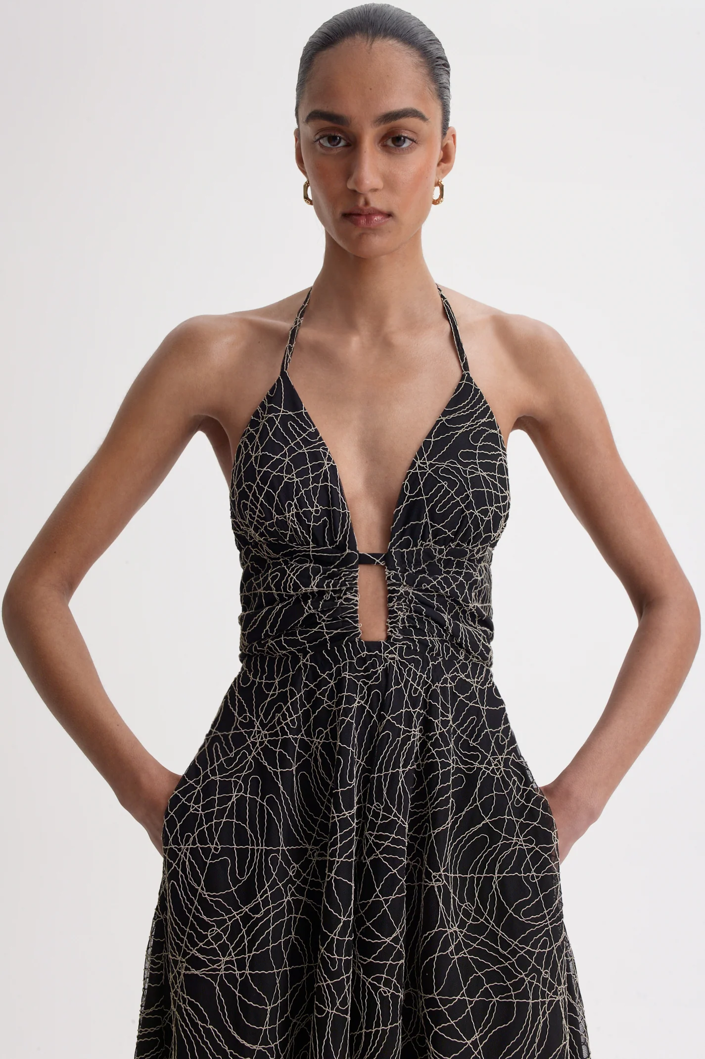 CORNELLI GATHERED GOWN - Image 9