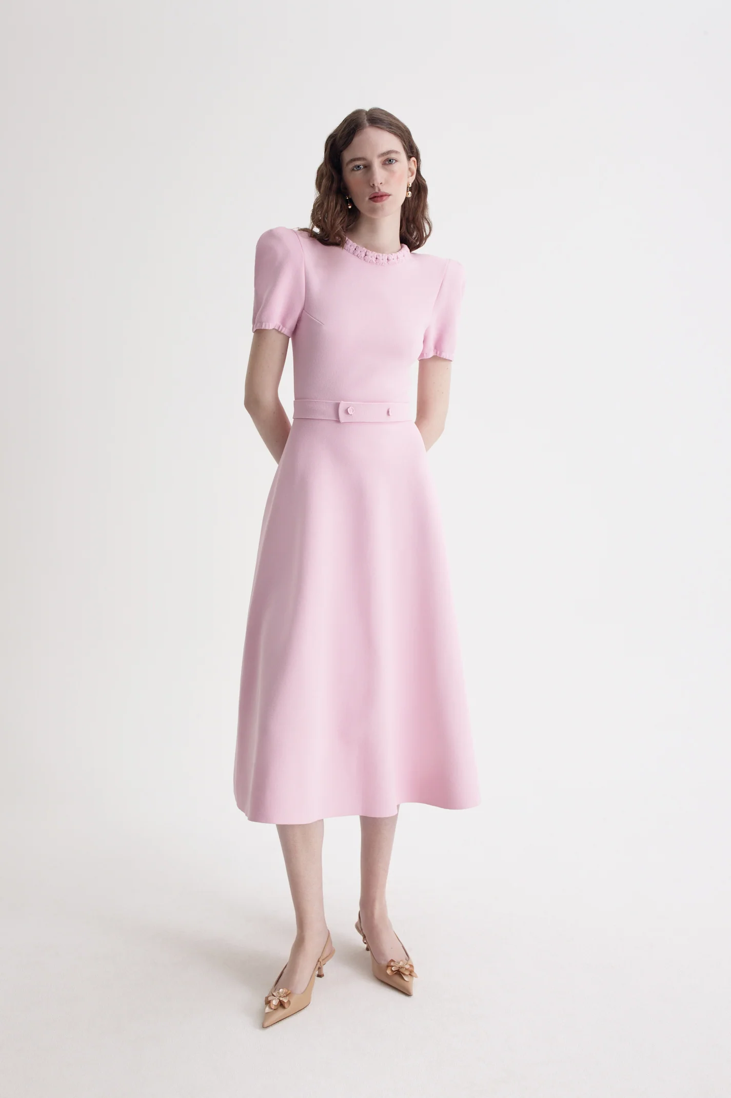 CREPE KNIT GATHER SLEEVE DRESS - Image 7