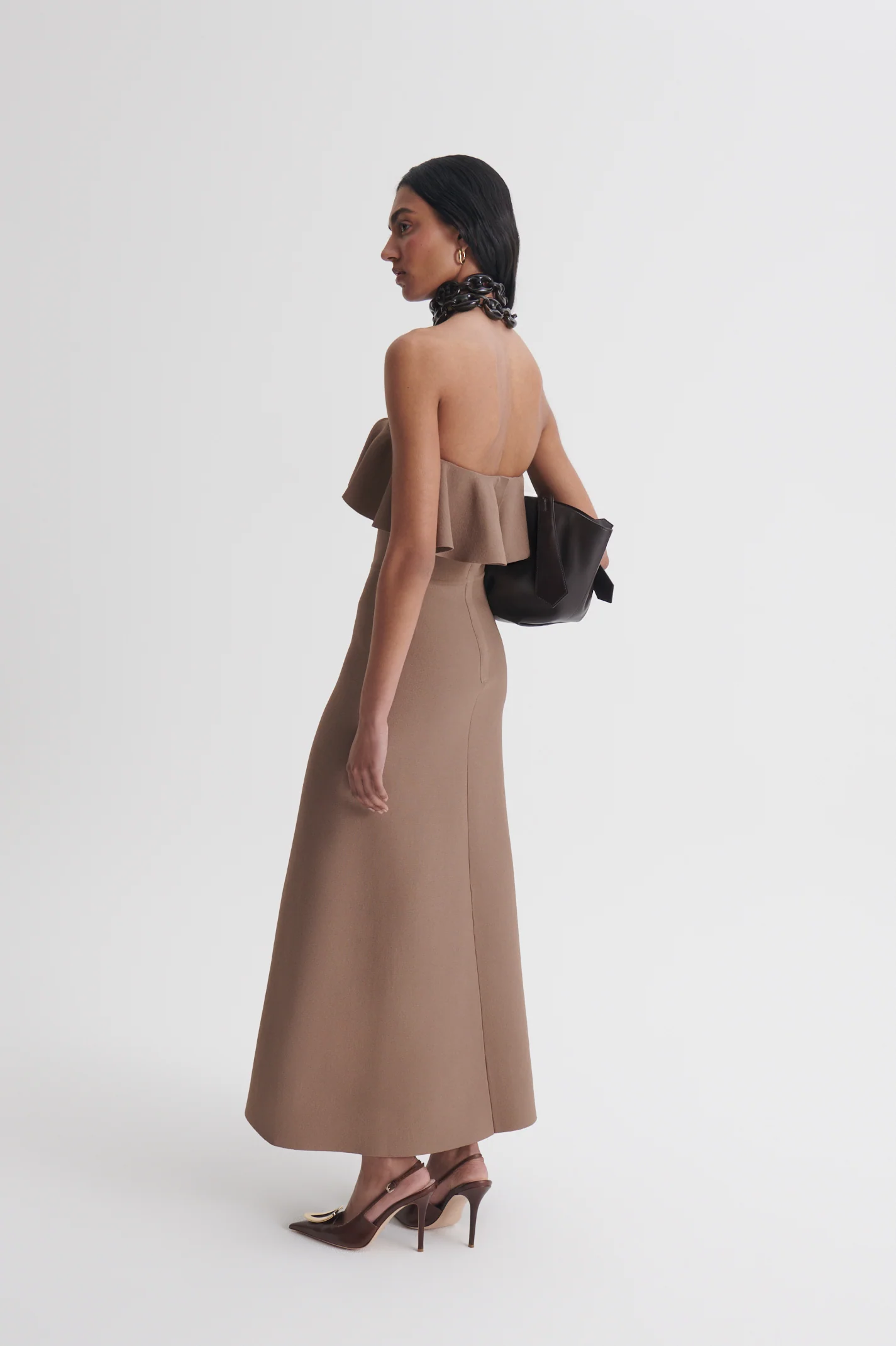 CREPE KNIT RUFFLE STRAPLESS DRESS - Image 5