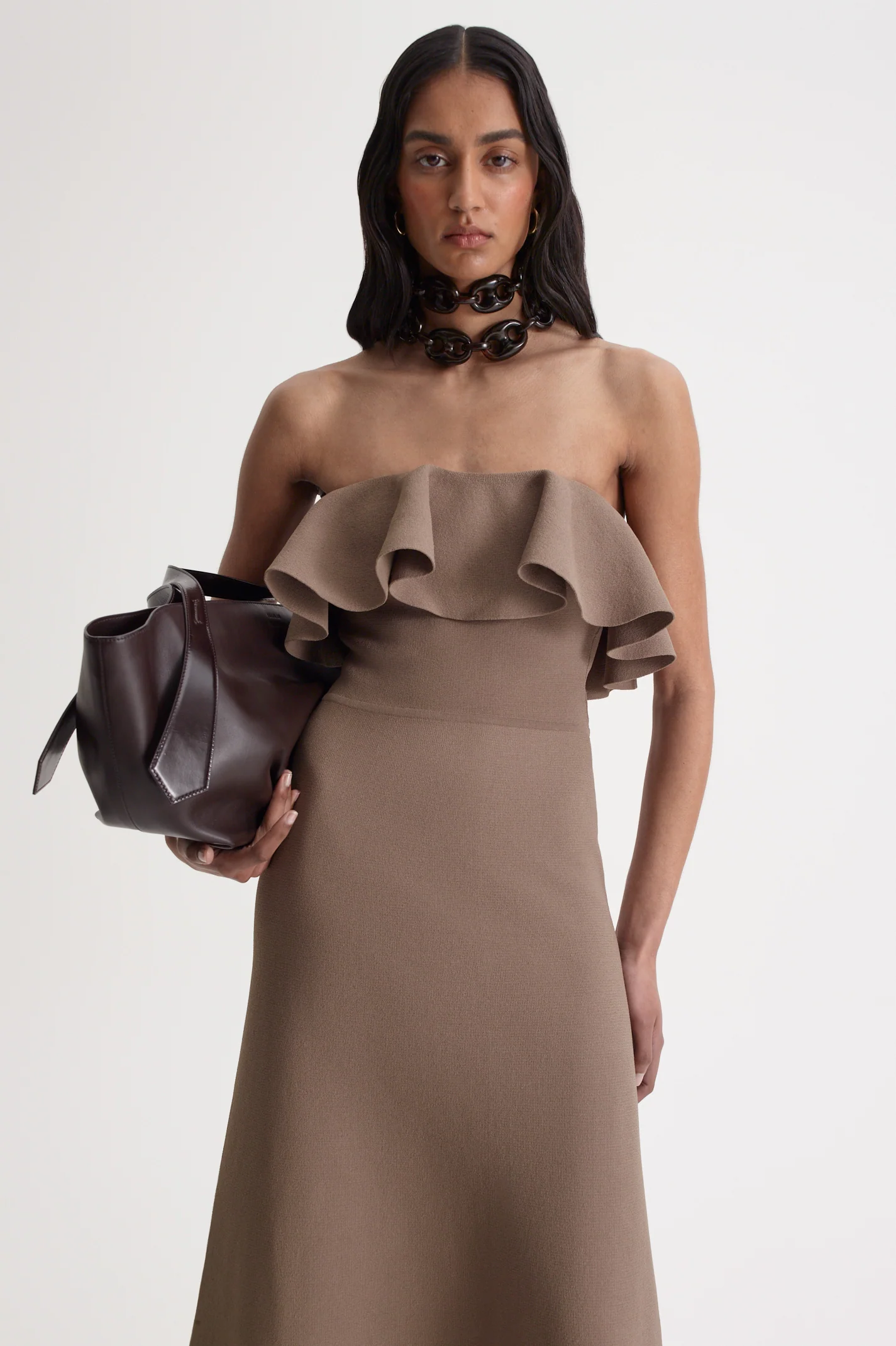CREPE KNIT RUFFLE STRAPLESS DRESS - Image 6