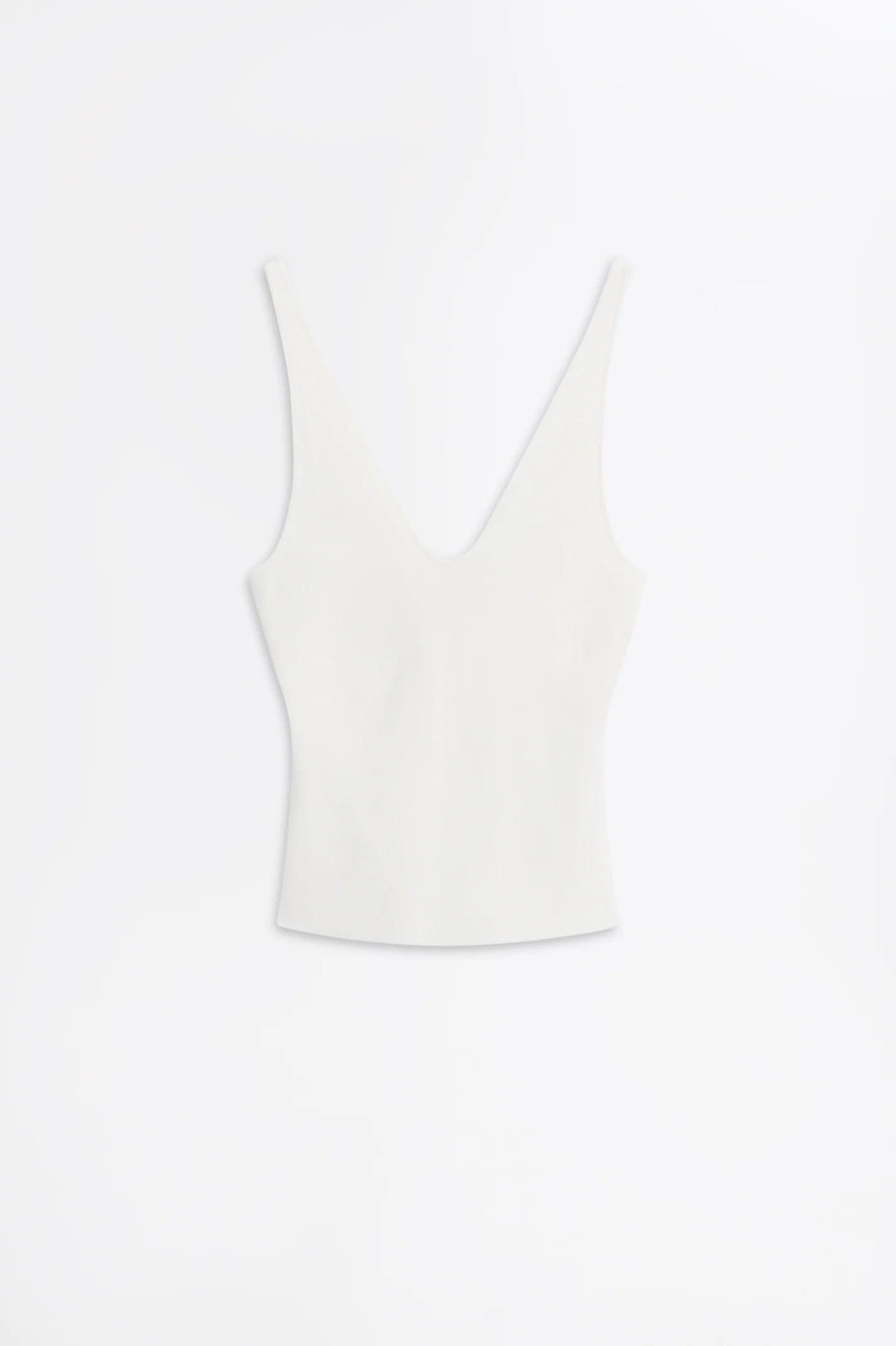 CREPE KNIT V NECK SINGLET - Image 2