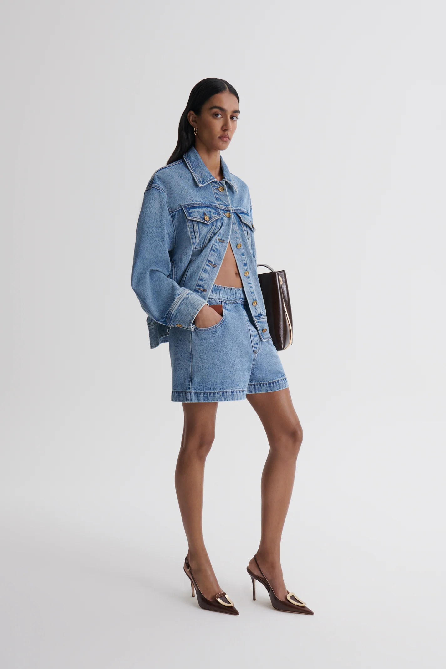 DENIM SOFT WAIST SHORT - Image 4