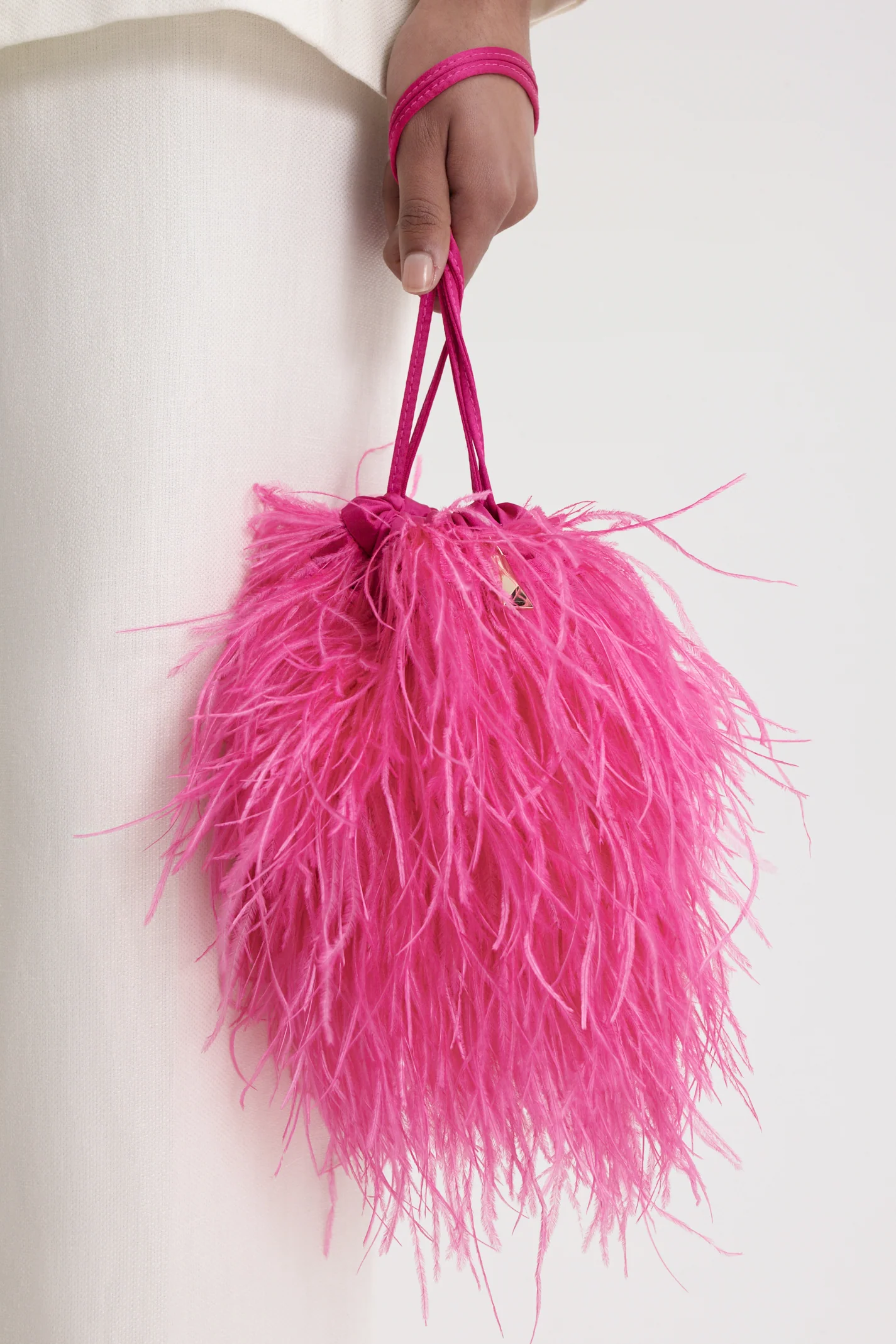 FEATHER BUCKET BAG - Image 3