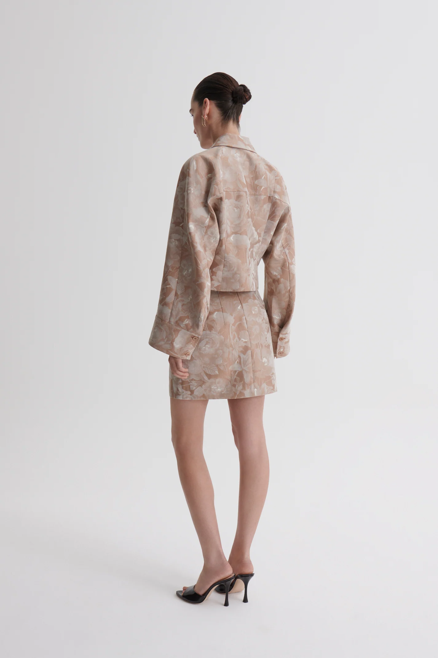FRENCH DAMASK FLORAL JACKET - Image 6