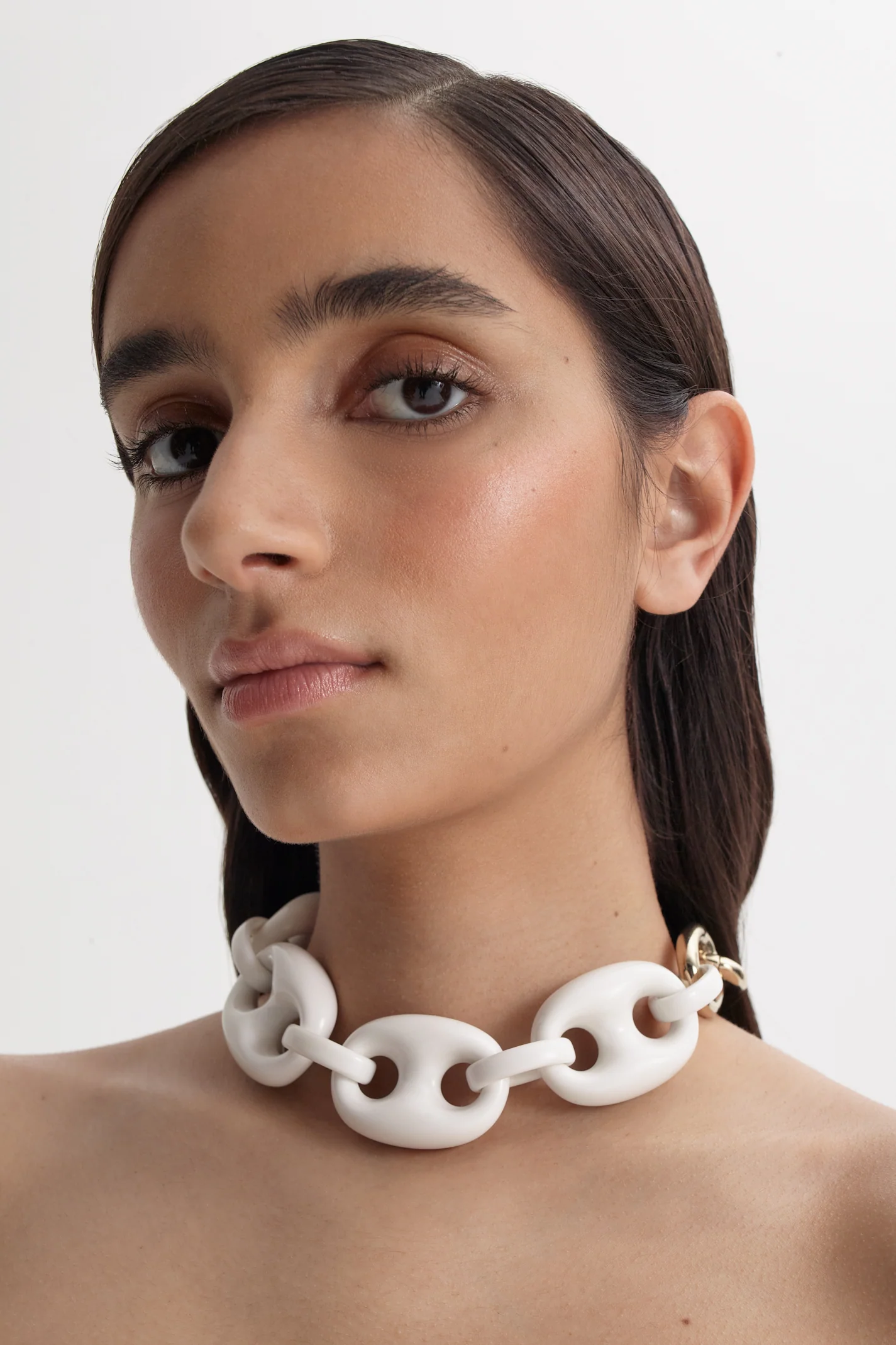 ITALIAN RESIN AND GOLD CHOKER - Image 3