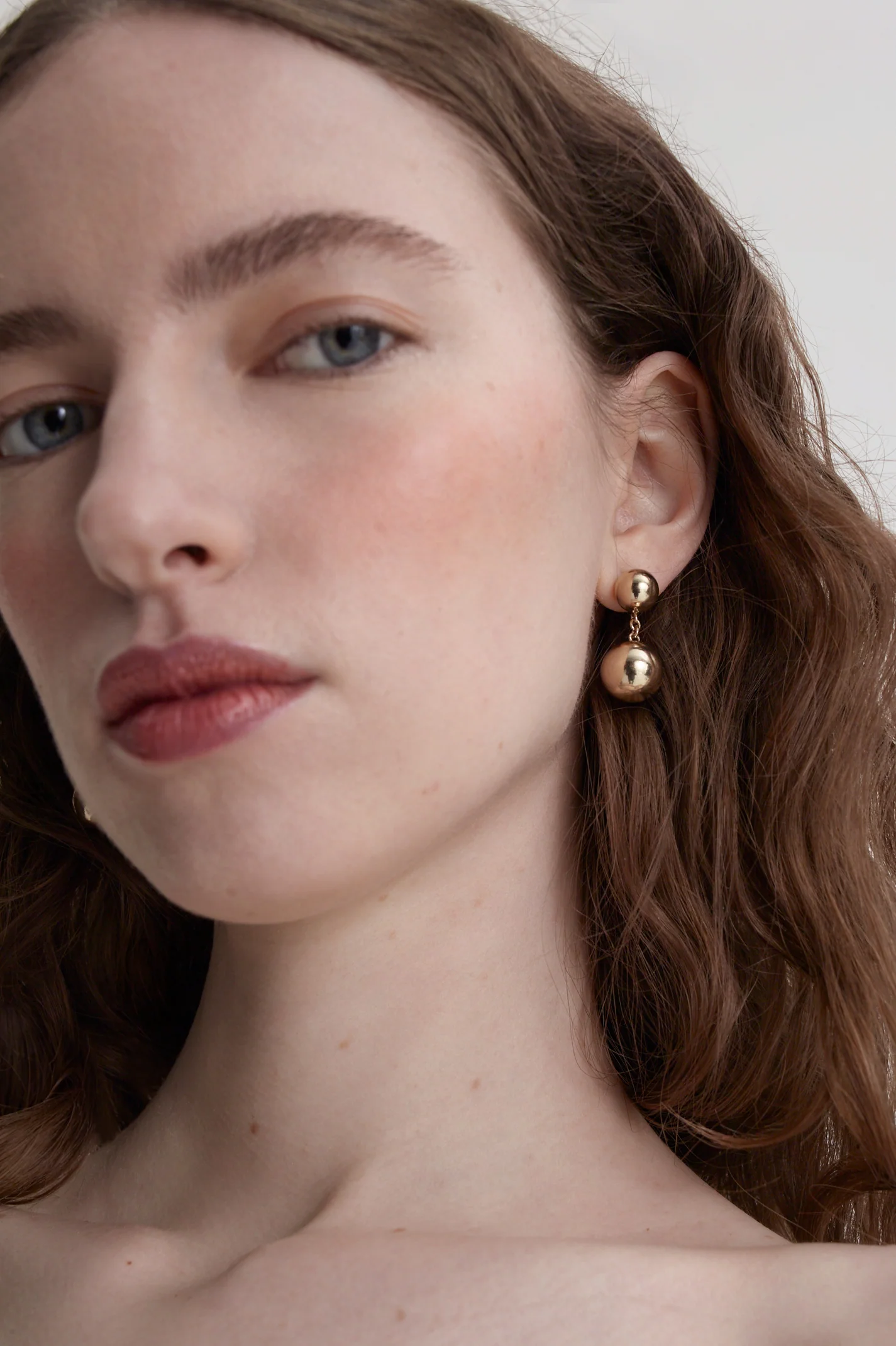 ITALIAN SPHERE DROP EARRINGS - Image 3