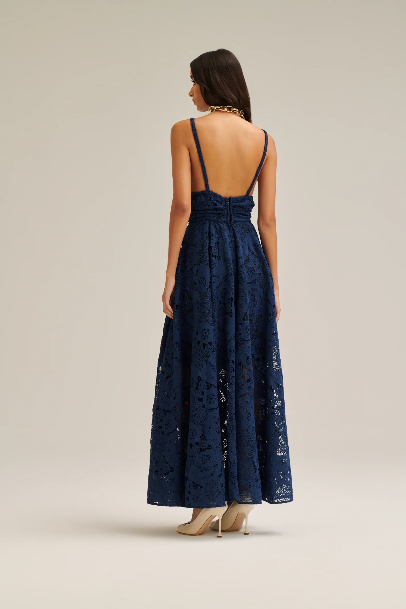 LACE GOWN - Image 6