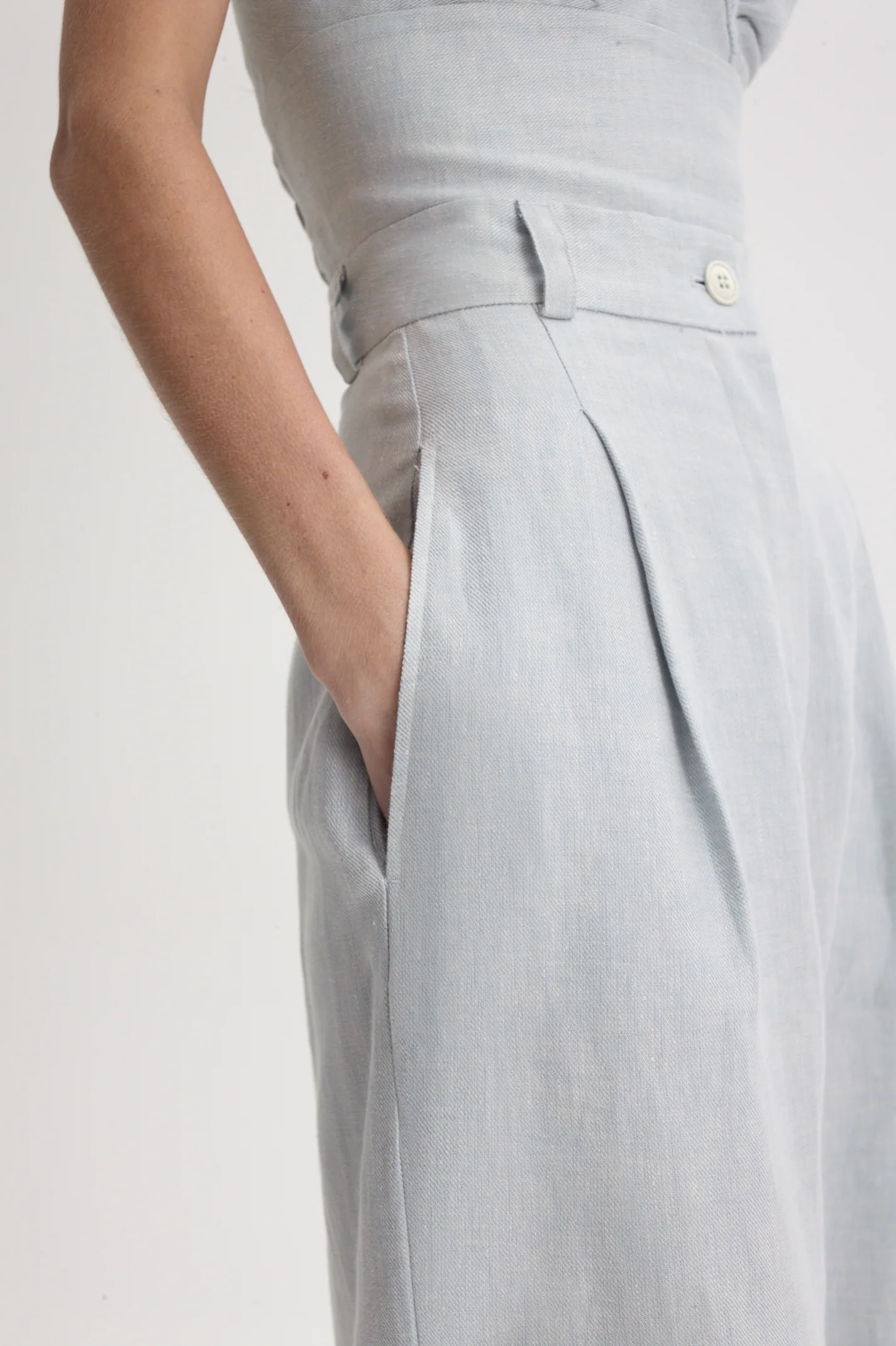 LINEN PLEAT DRAPE LEG TROUSER - Image 7