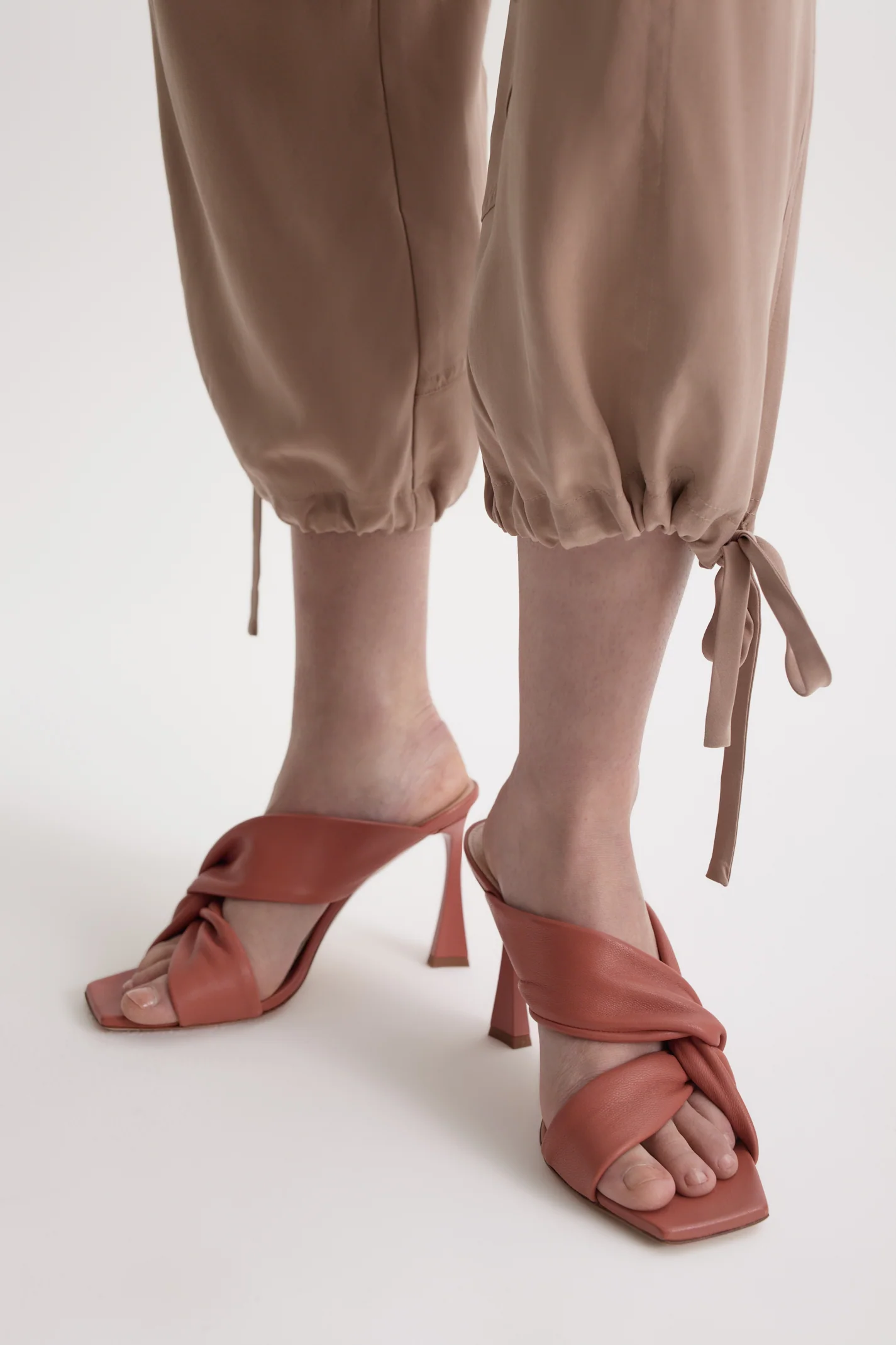 NAPPA TWIST MULE 10 - Image 4