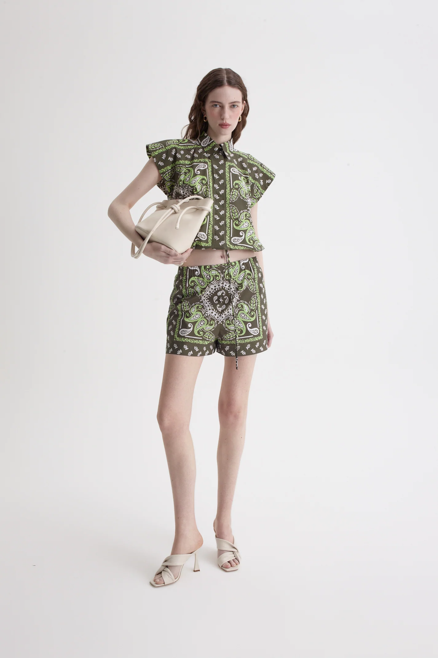 PARACHUTE COTTON BANDANA SHORT - Image 8