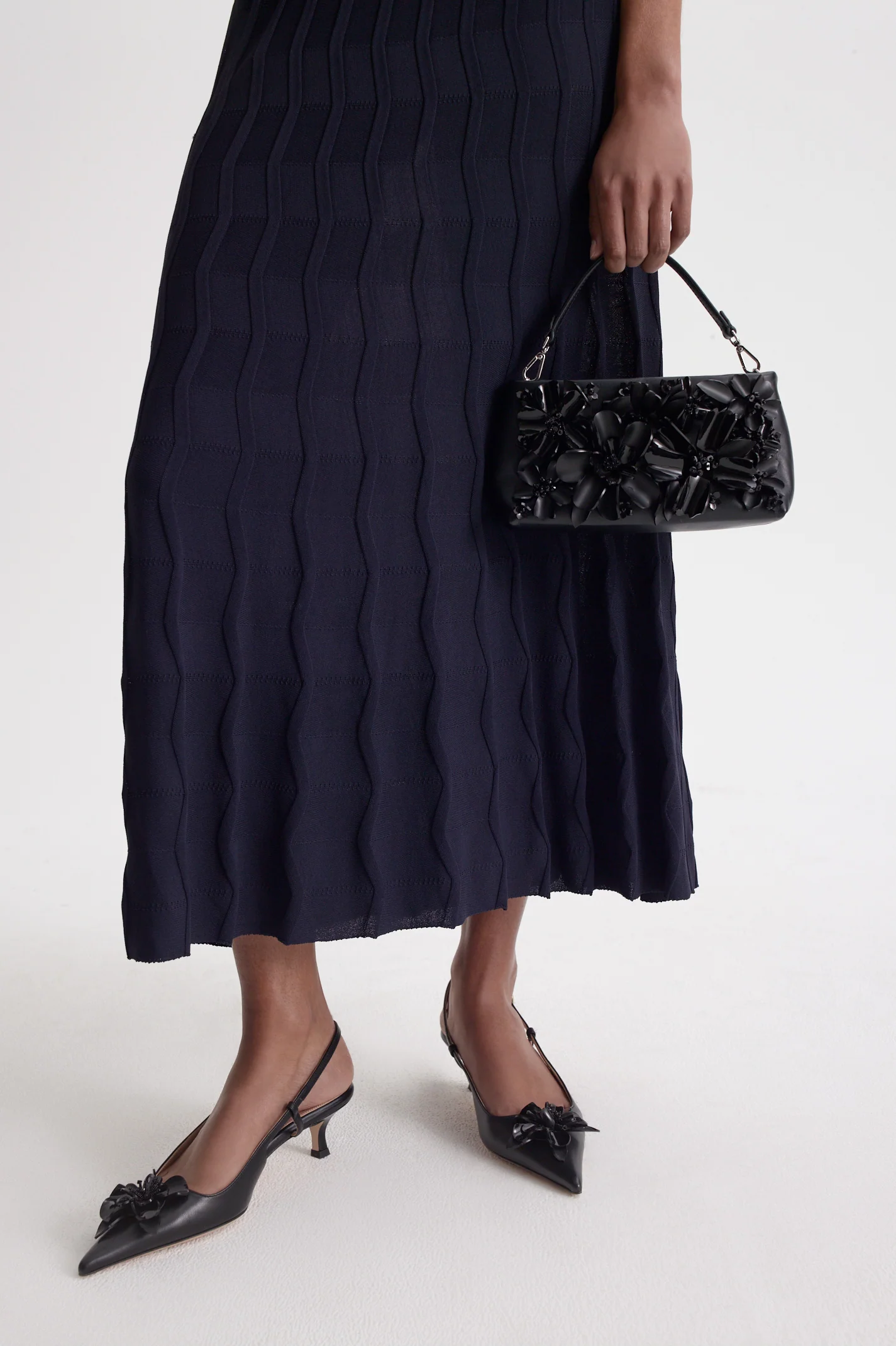 PLEAT WAVE STITCH SKIRT - Image 7