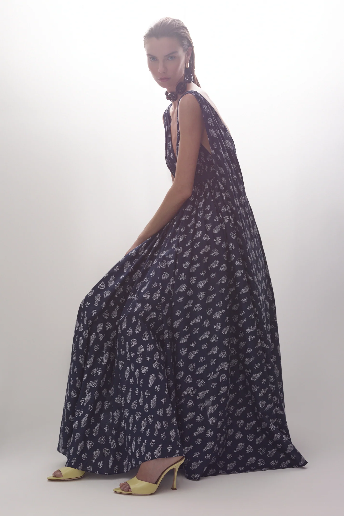 POLISHED VOILE PAISLEY GOWN - Image 8