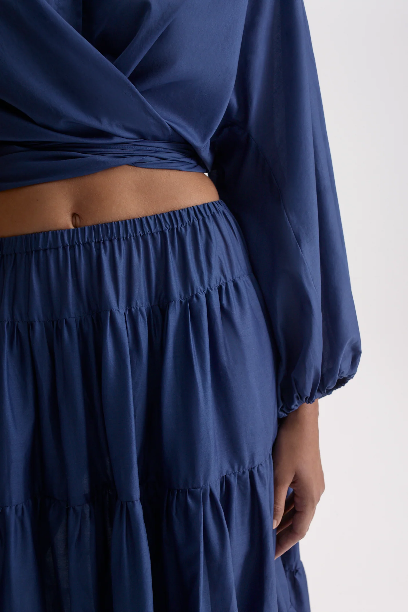 POLISHED VOILE TIER SKIRT - Image 6