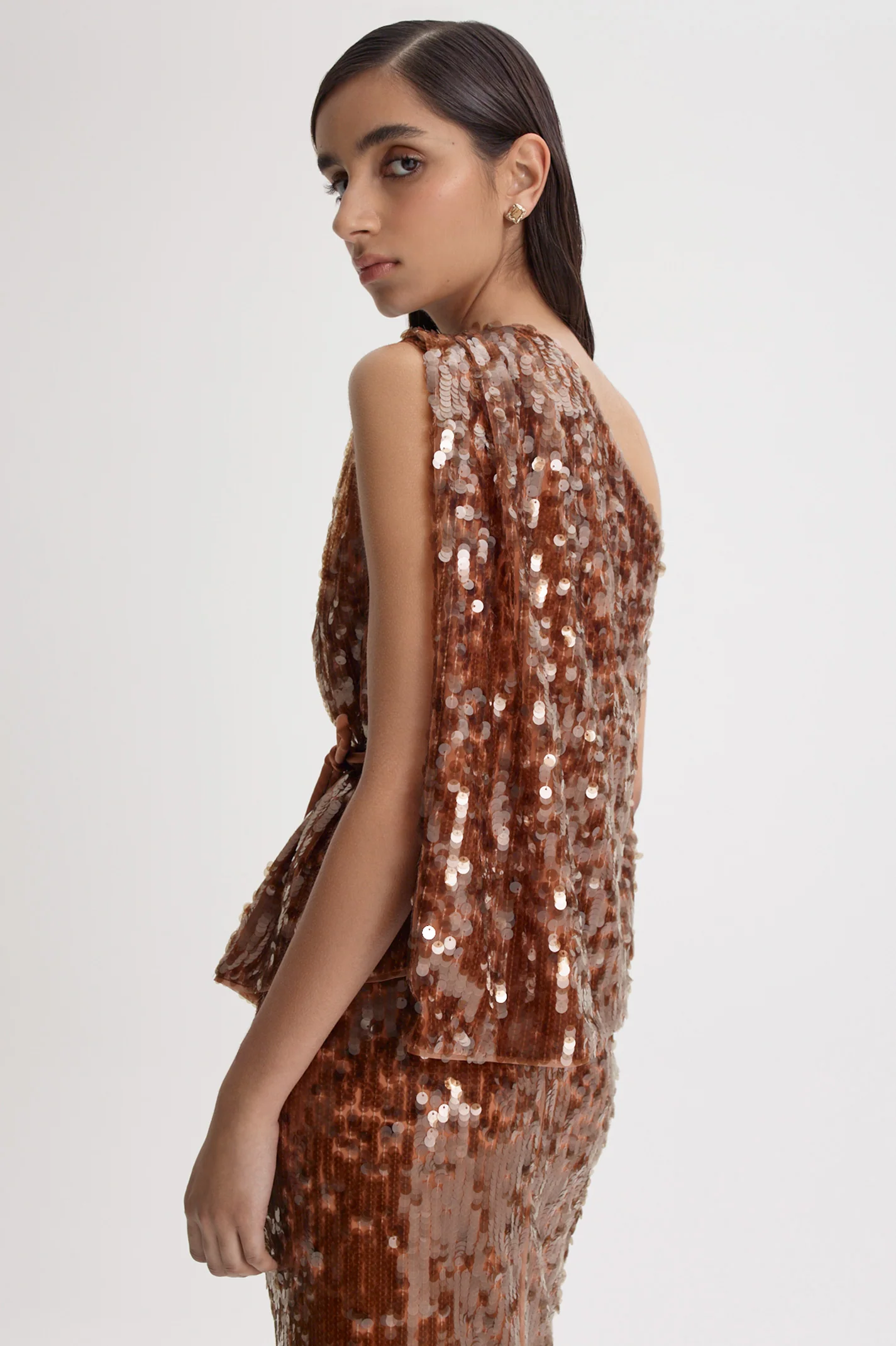SEQUIN ONE SHOULDER TOP - Image 8