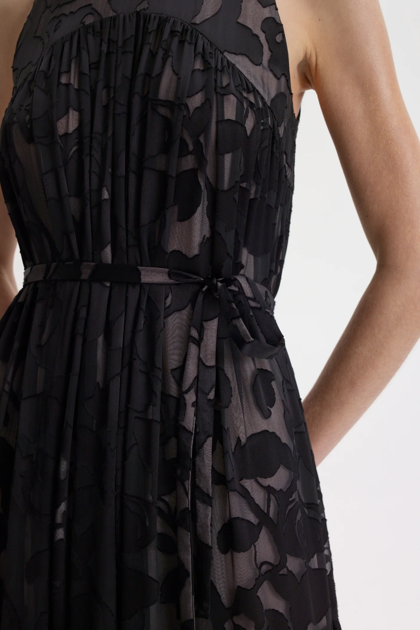 SILK BURNOUT SATIN DRESS - Image 8