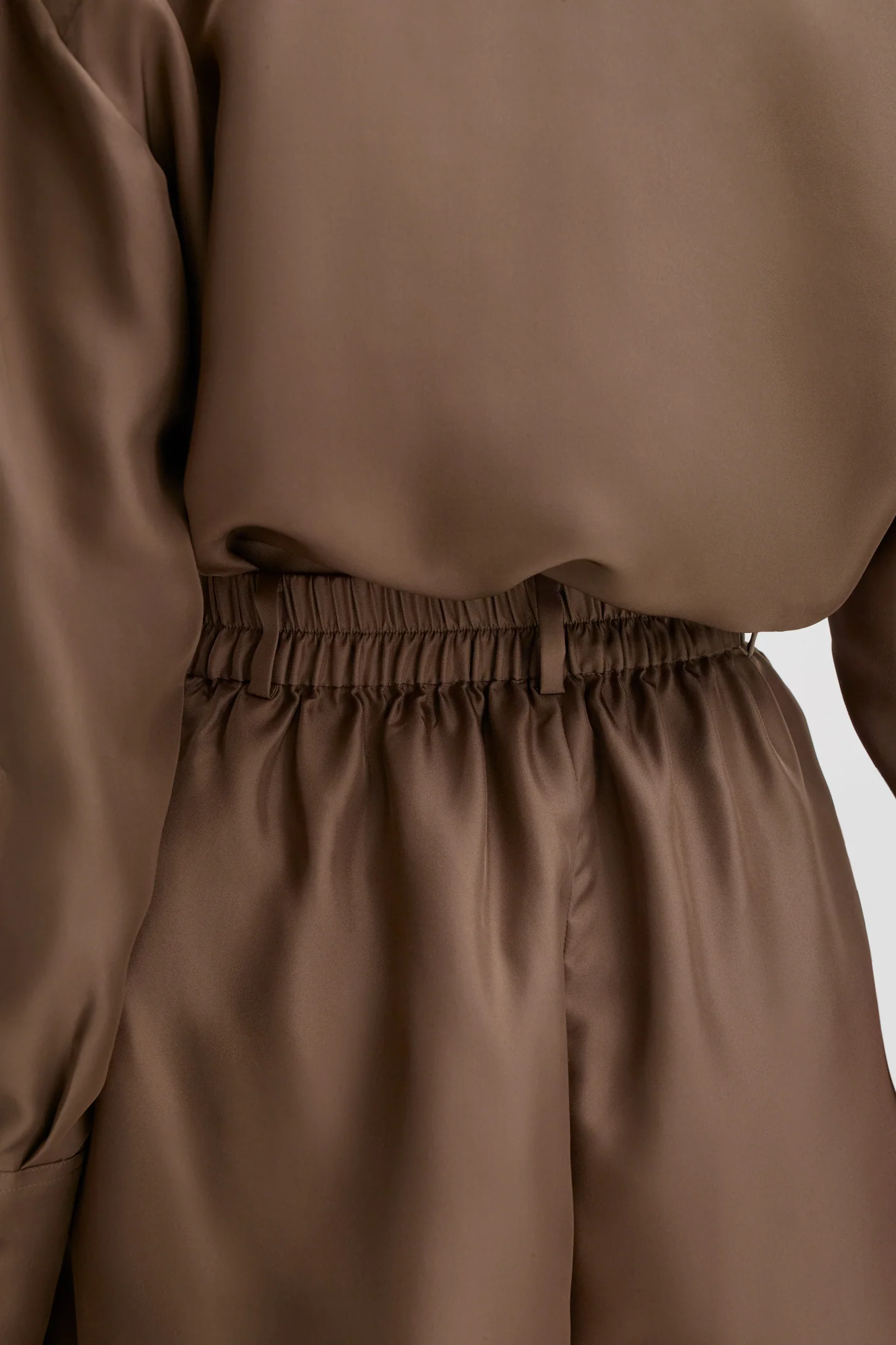 SILK TWILL SHORT - Image 7