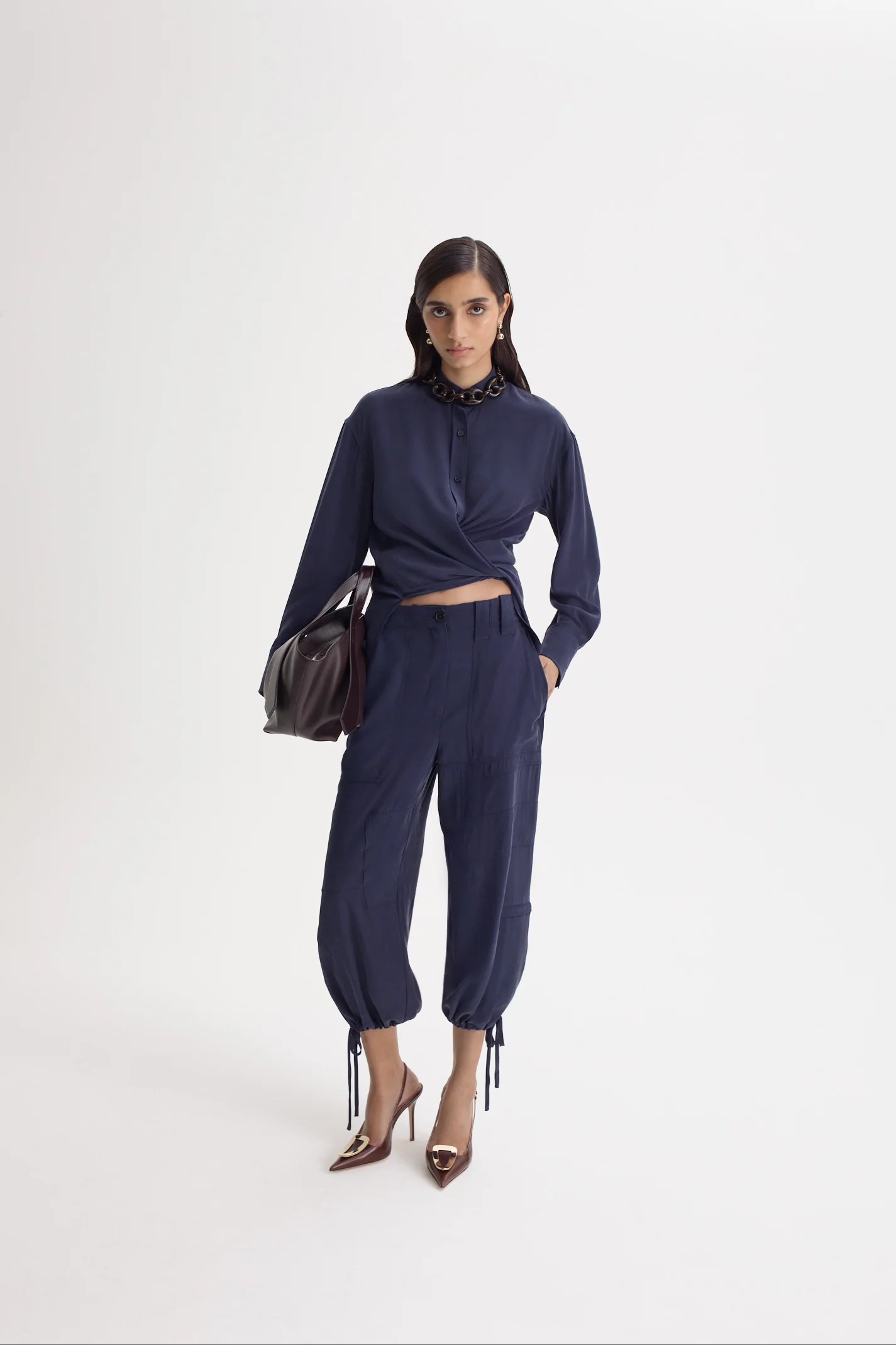 SUEDED SILK CROP CARGO - Image 9